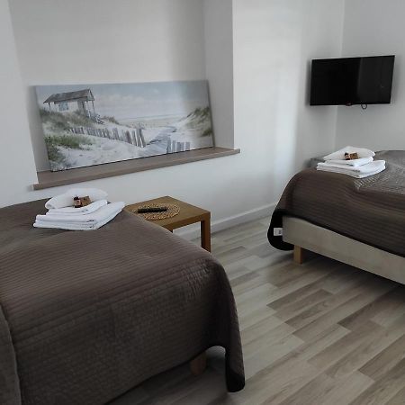 Dom Przy Plazy Bed & Breakfast Sarbinowo Eksteriør bilde