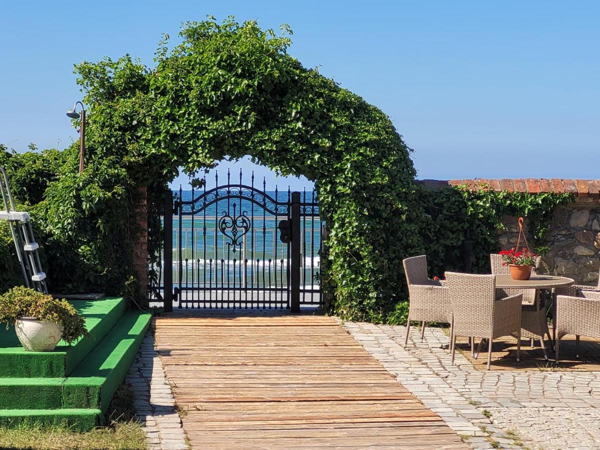 Dom Przy Plazy Bed & Breakfast Sarbinowo Eksteriør bilde