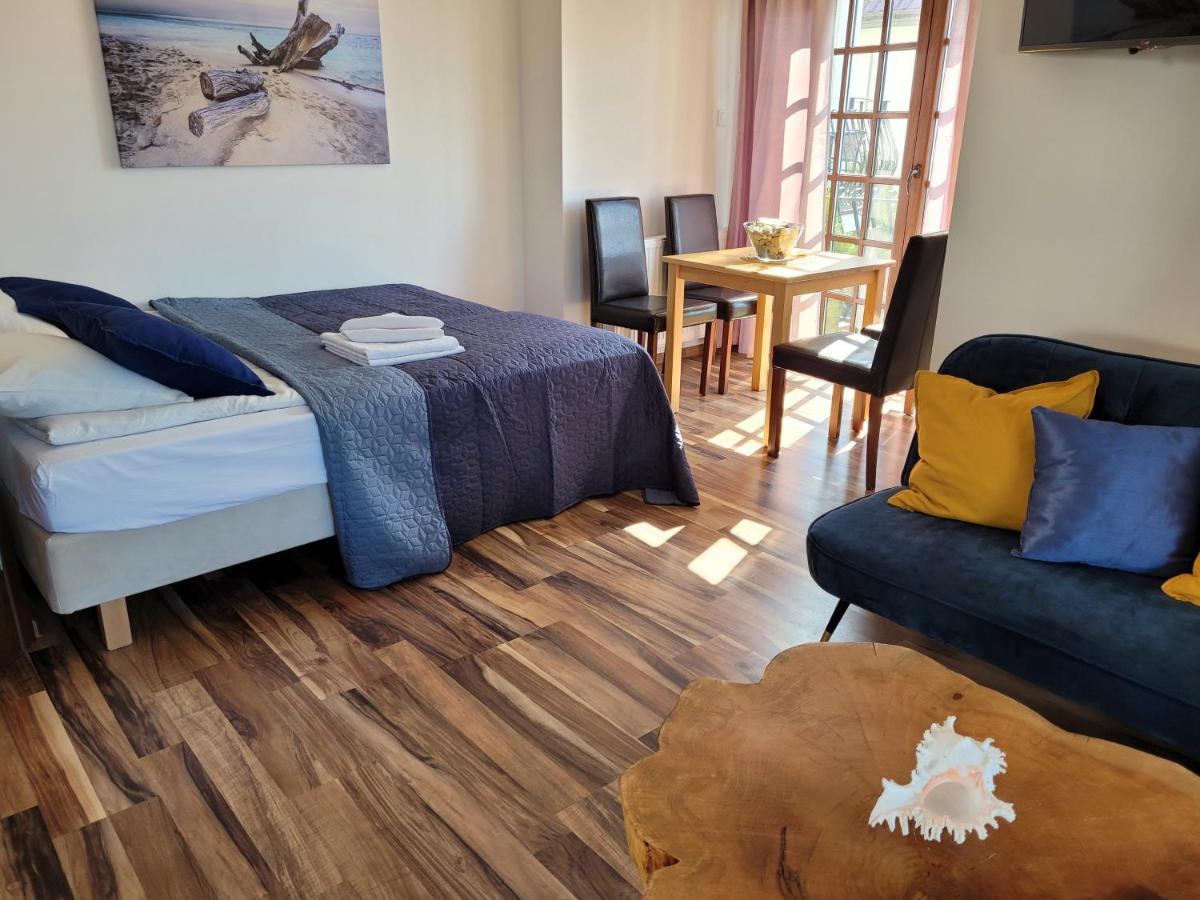 Dom Przy Plazy Bed & Breakfast Sarbinowo Eksteriør bilde